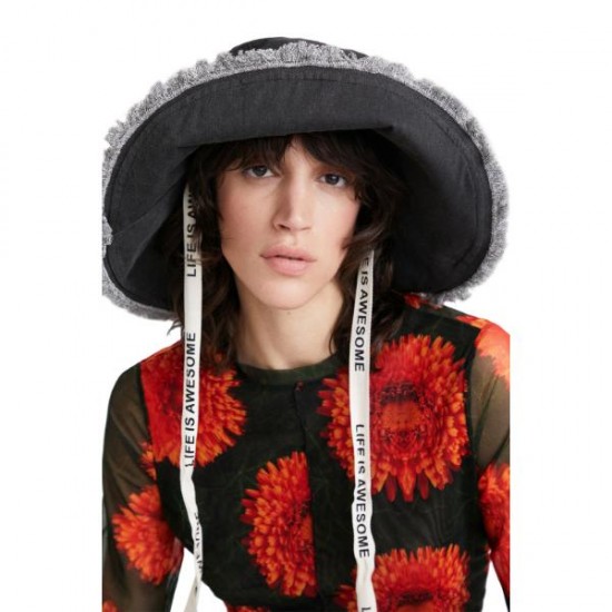 Palarie Desigual din denim